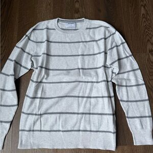 Old Navy Men’s Light Gray & Dark Gray Striped Crewneck Sweater